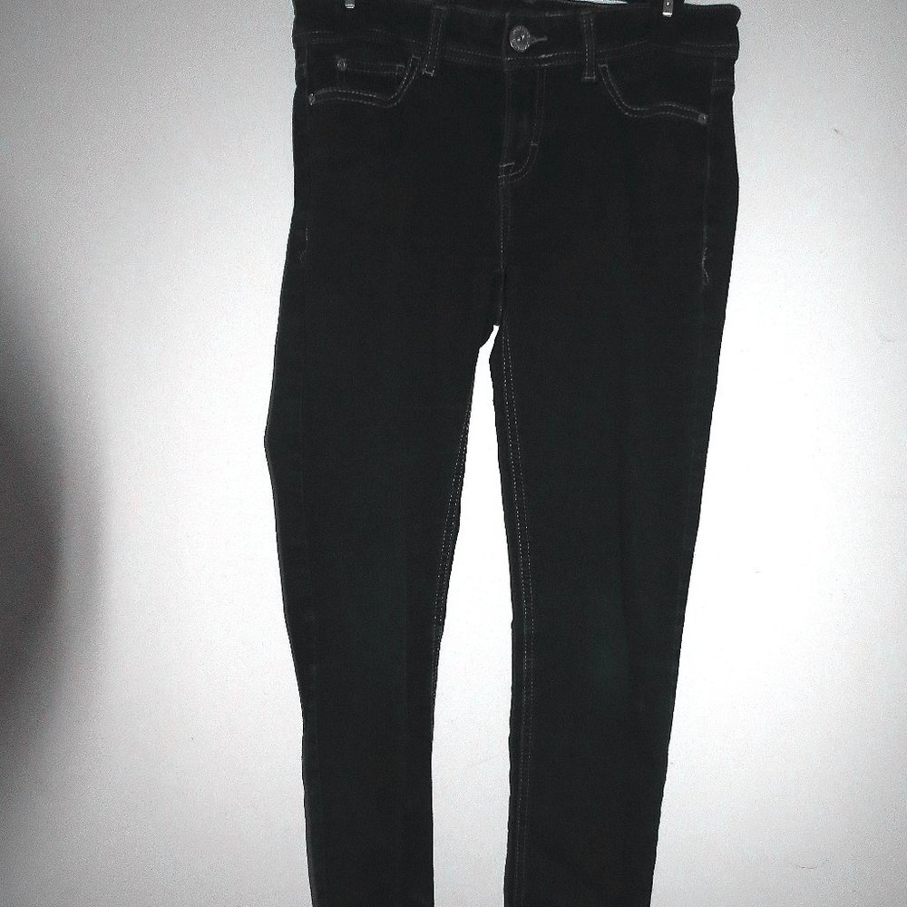 Dark wash skinny jeans